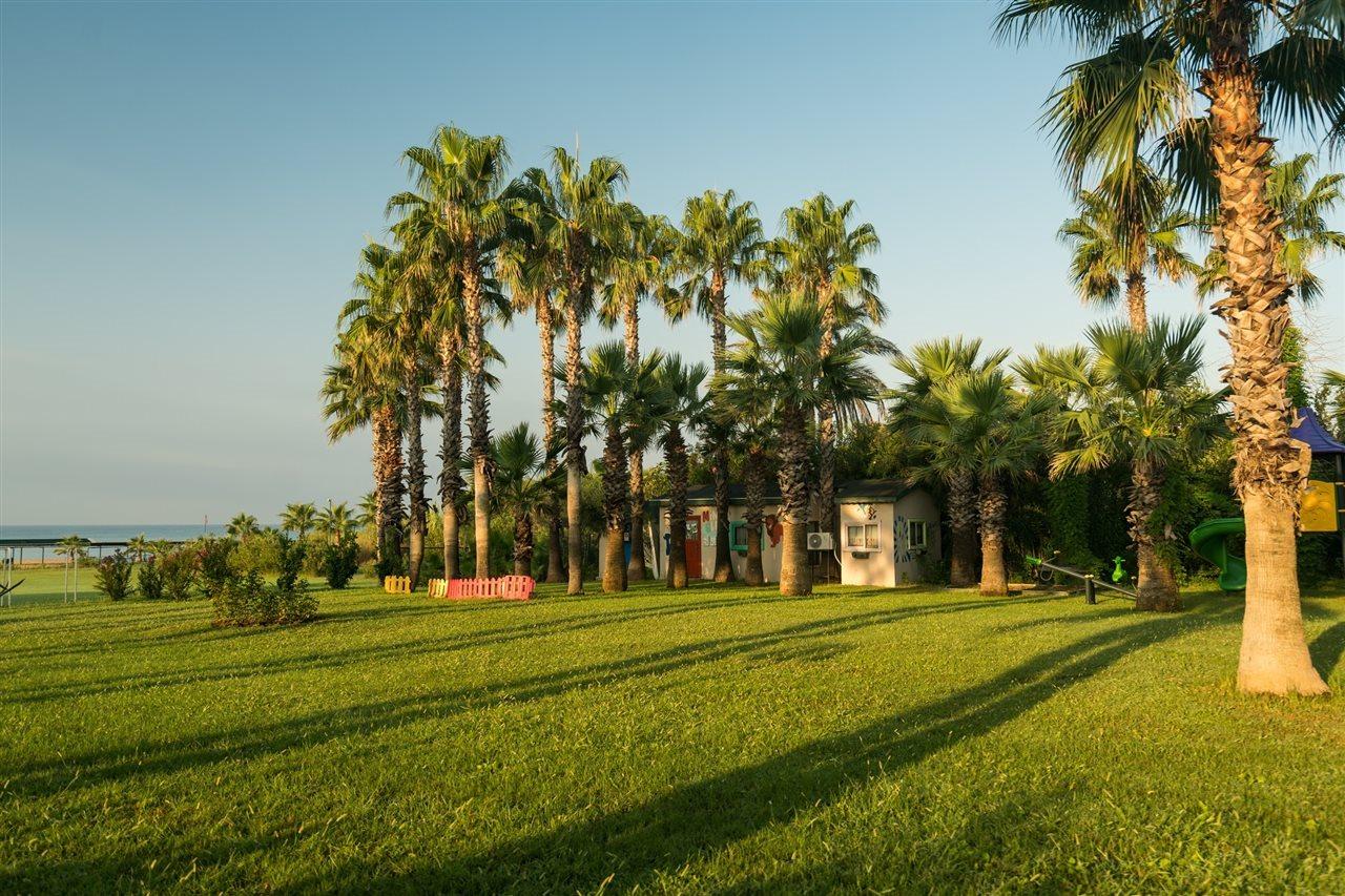 Royal Atlantis Beach Side Exteriör bild