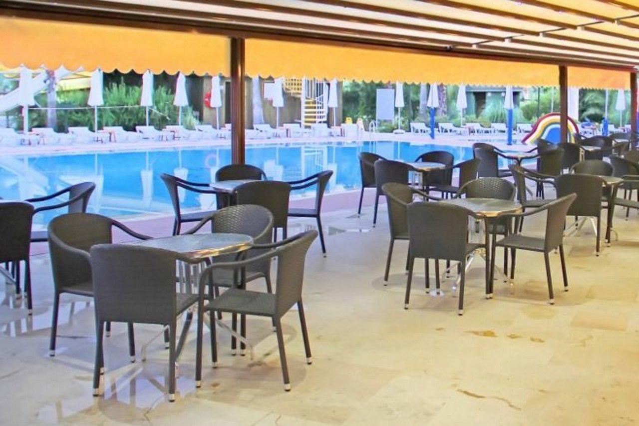 Royal Atlantis Beach Side Exteriör bild